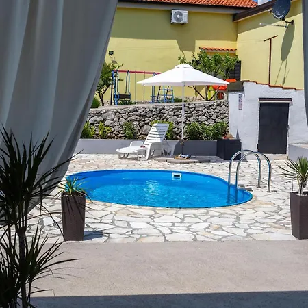 Pet Friendly In Krasica With Jacuzzi Holiday home *