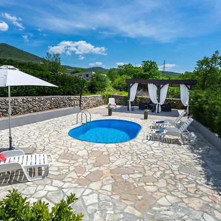 Pet Friendly In Krasica With Jacuzzi Krasica (Primorje-Gorski Kotar)